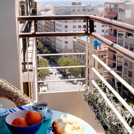 Balcon Rambla Con Vistas Al Mar